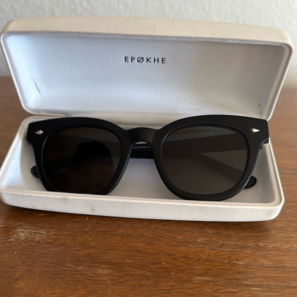 Matte black Dylan Reider Epokhe Sunglasses